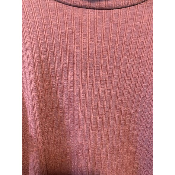 Ginger G Ribbed Mock Neck Top L Burgundy Button Back Long Sleeve Minimalist - Picture 3 of 7